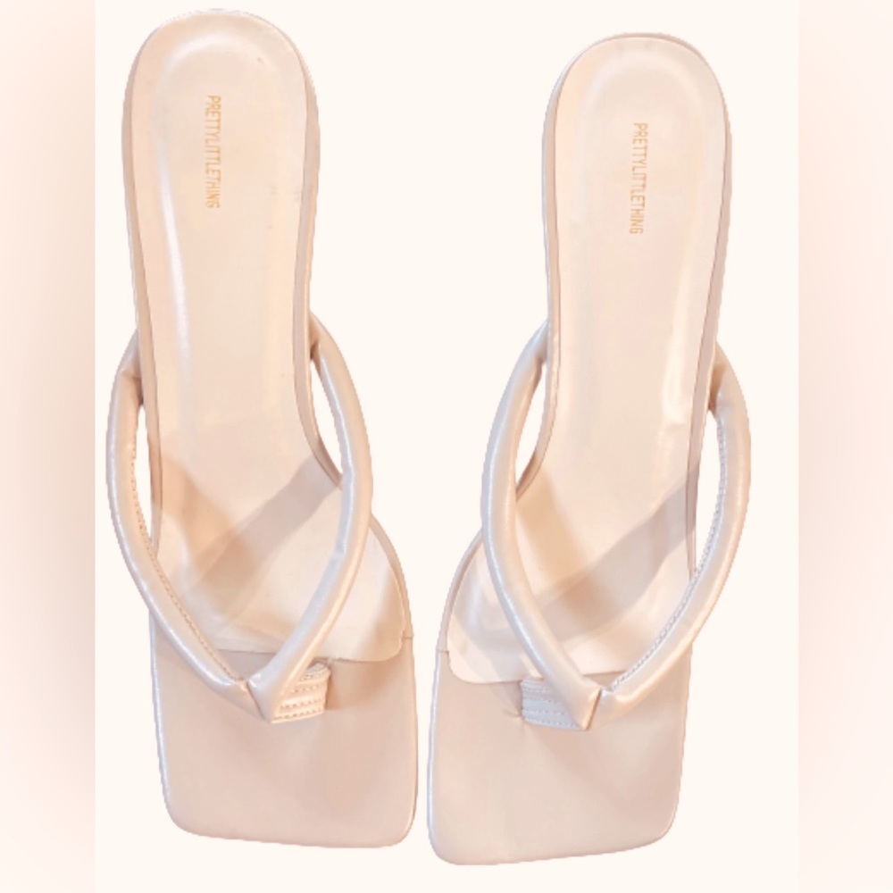 Pretty Little Thing Nude PU Padded Toe Thong Mid Heeled Square Toe Mules Size 7 - Picture 6 of 7